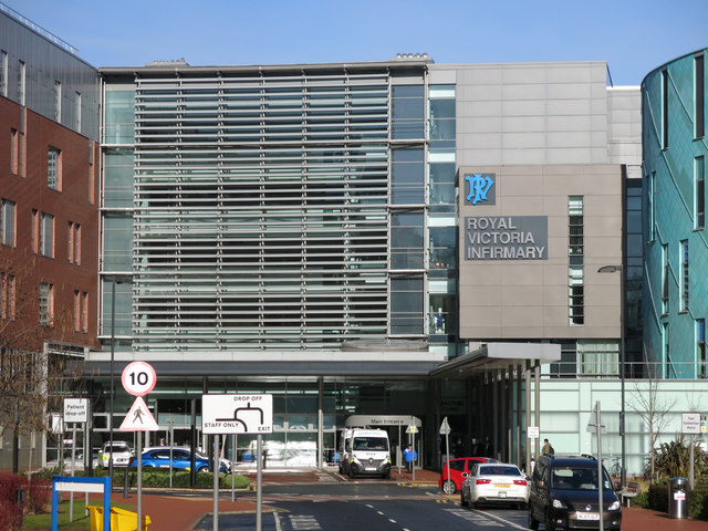 https://commons.wikimedia.org/wiki/File:The Royal Victoria Infirmary - entrance to the New Victoria Wing
